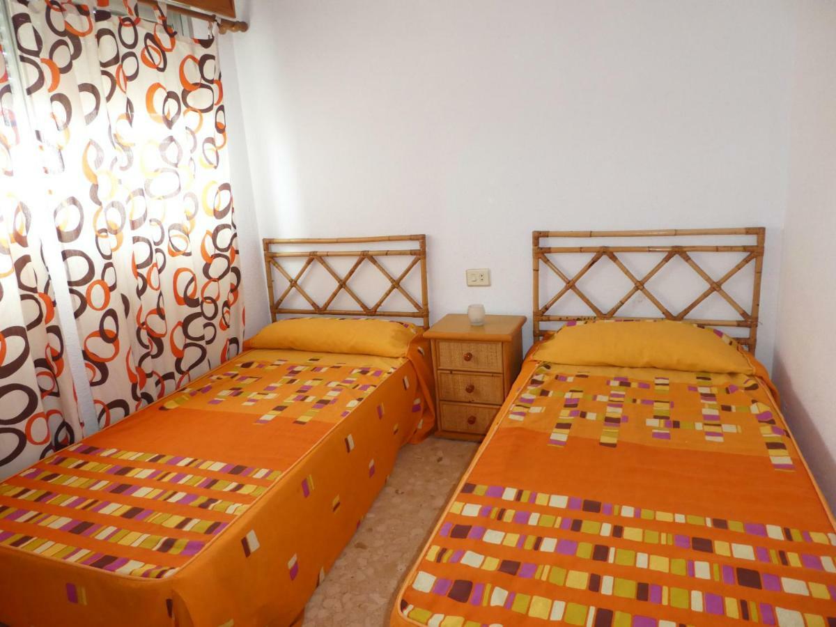 Apartamentos Gandia Grau Y Playa 3000 Exteriör bild