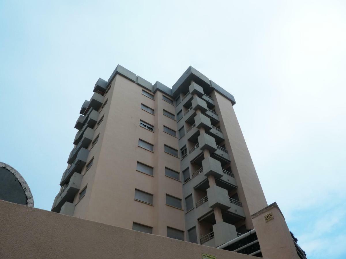 Apartamentos Gandia Grau Y Playa 3000 Exteriör bild