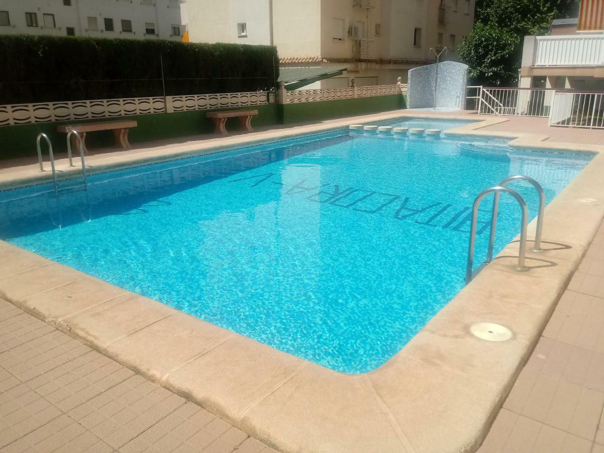 Apartamentos Gandia Grau Y Playa 3000 Exteriör bild